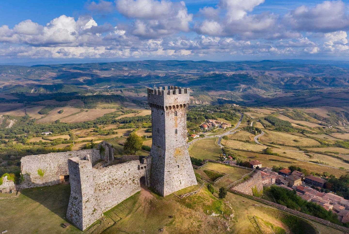 La Fortezza di Radicofani sulla Val d'Orcia